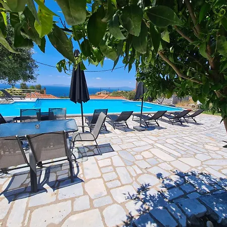 Villa Leopolis Villas