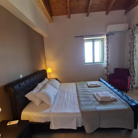 Leopolis Villas Villa Stoupa