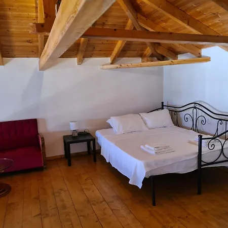 Villa Leopolis Villas