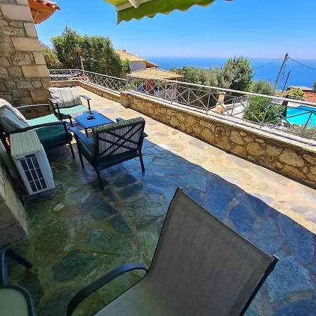 Villa Leopolis Villas *