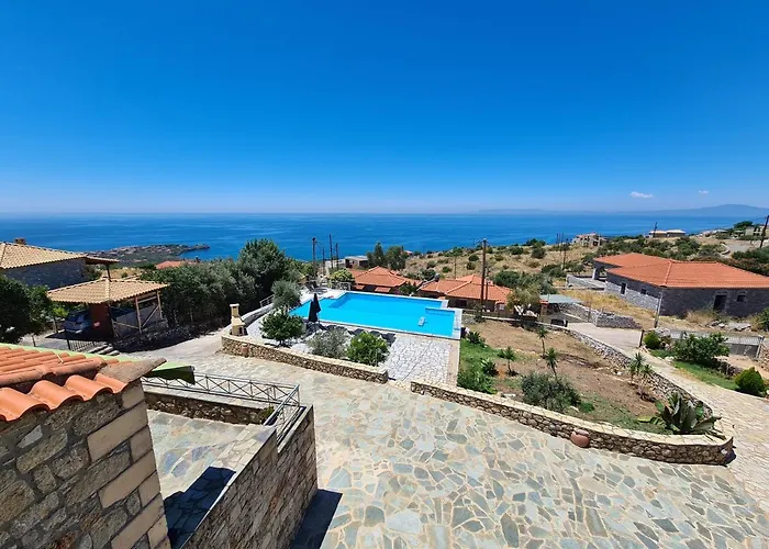 Villa Leopolis *