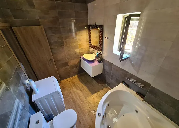 Leopolis Villa *
